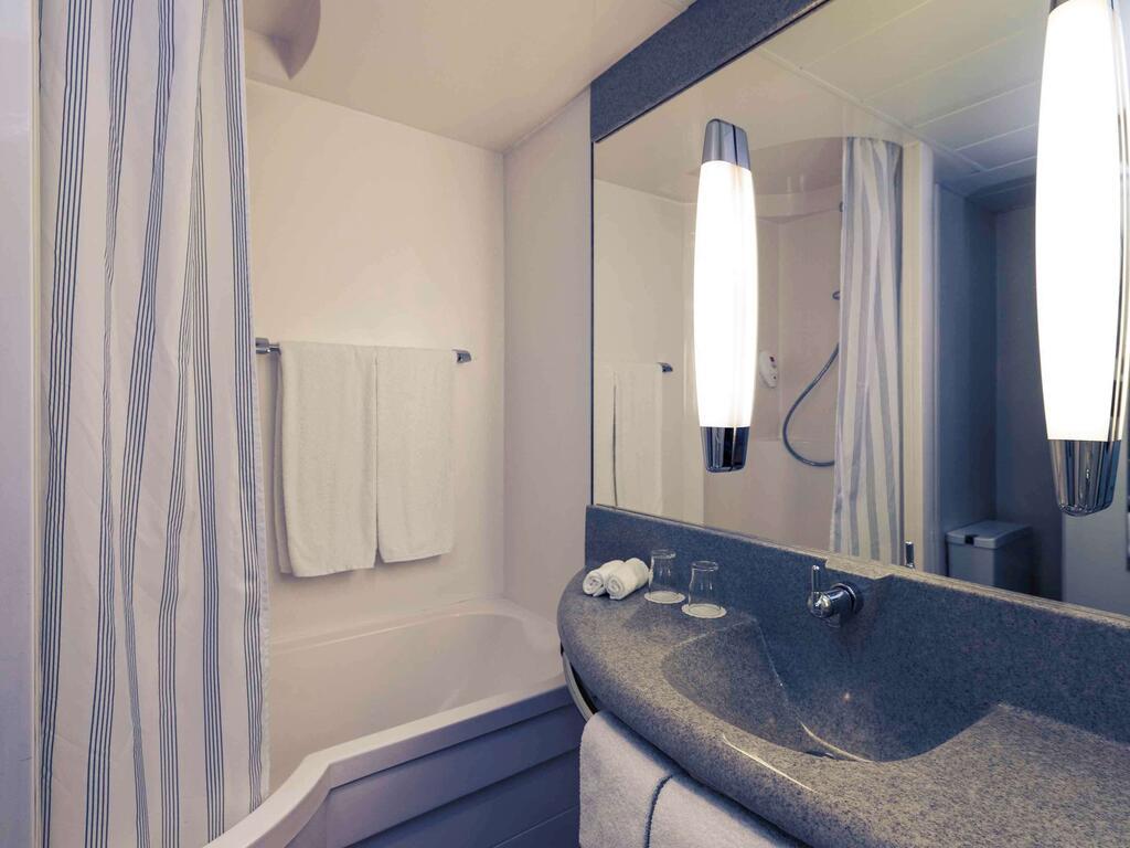 Mercure Hotel Duesseldorf Sued Rom bilde
